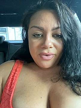 BadAssVeronica nude on cam for live sex chat