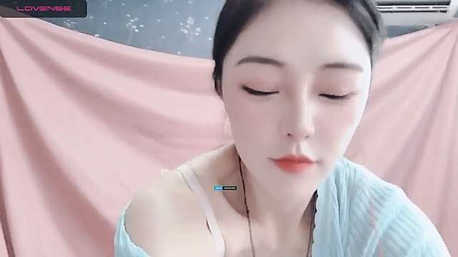 CnHarper nude on cam for live sex chat