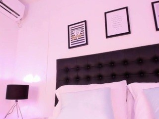 (, っ◔◡◔)っ ♥ Lyzzie ♥ naked on Live Cam Sex Chat