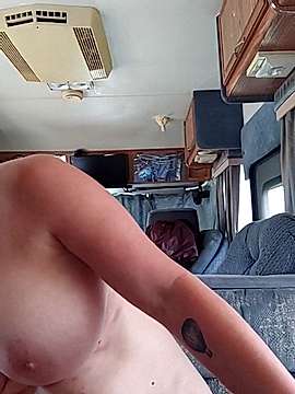 EmmaNightx nude on cam for live sex chat