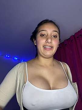 Hannah_01 nude on cam for live sex chat