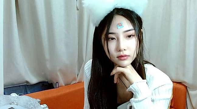 Lannabel nude on cam for live sex chat