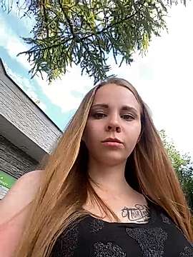 Lolly__Popp nude on cam for live sex chat