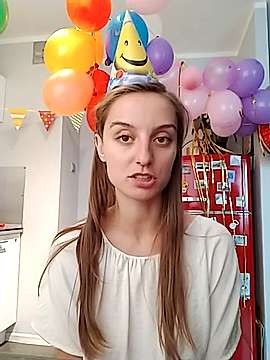 SluttyBanana nude on cam for live sex chat