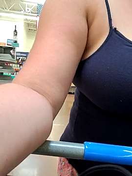 thenaughtywifenextdoor nude on cam for live sex chat