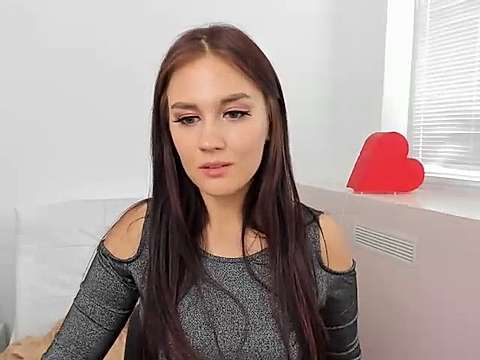 Bella–Smith nude on cam for live sex chat
