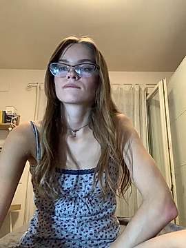 BunnyBaby93 nude on cam for live sex chat