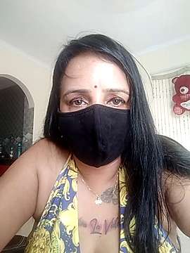 cute-tanvi nude on cam for live sex chat