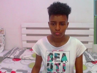 destiinyy naked on Live Cam Sex Chat