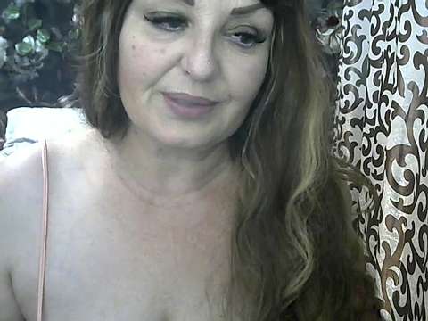 Edelweiss888 nude on cam for live sex chat