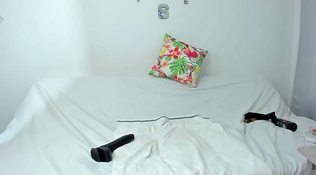 emily-fox nude on cam for live sex chat