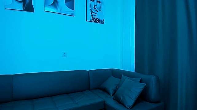 Eva_Spicy nude on cam for live sex chat