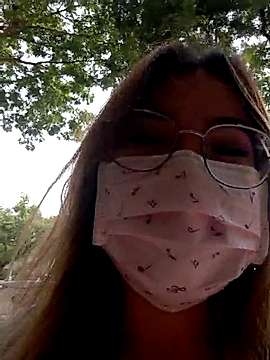 hannah-neyugn nude on cam for live sex chat