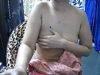 heenalove nude on cam for live sex chat