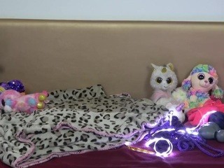 KetnisBabe naked on Live Cam Sex Chat