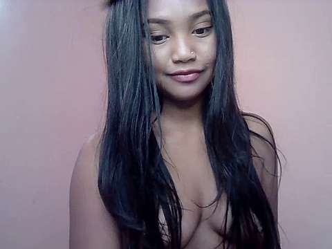 koussii20 nude on cam for live sex chat