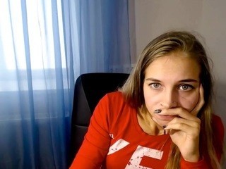 KristiHoward naked on Live Cam Sex Chat
