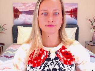 LiConda naked on Live Cam Sex Chat