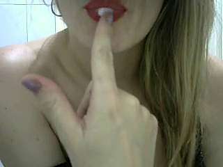 Luanaa_ nude on cam for live sex chat