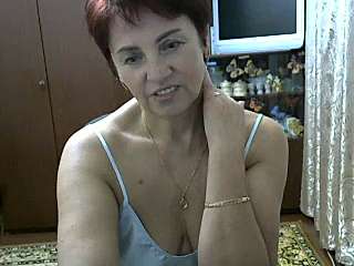 Lydia999 nude on cam for live sex chat