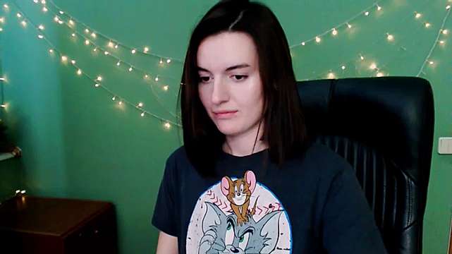 M__Strawberry nude on cam for live sex chat