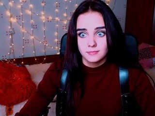 Mari-Bell naked on Live Cam Sex Chat