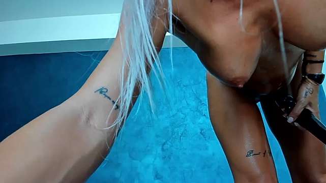 MayaHelen_ nude on cam for live sex chat