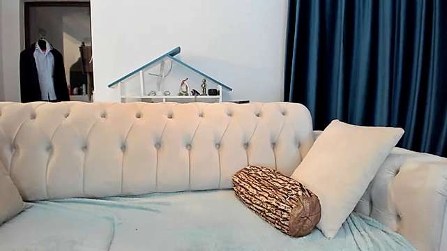 mirrame nude on cam for live sex chat