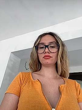 mollyxxx nude on cam for live sex chat