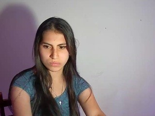 Mooncake4 naked on Live Cam Sex Chat