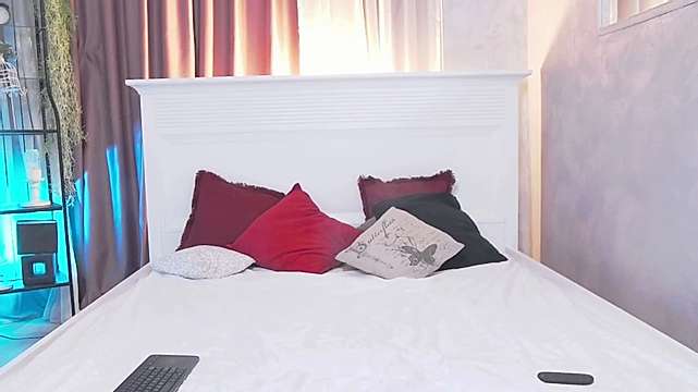 myakalifa nude on cam for live sex chat