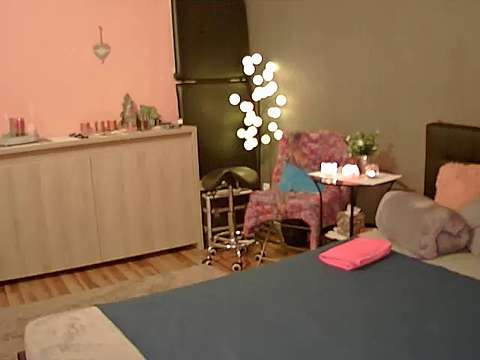 nadia76 nude on cam for live sex chat