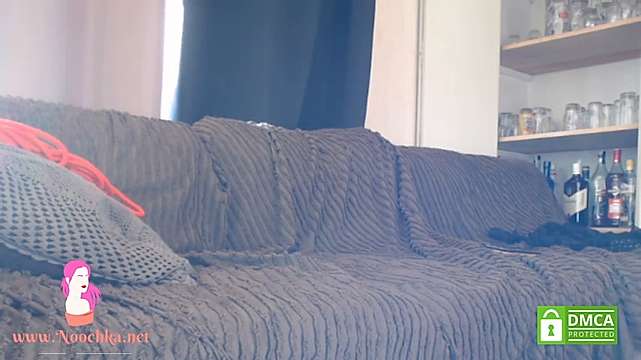 Noochka nude on cam for live sex chat