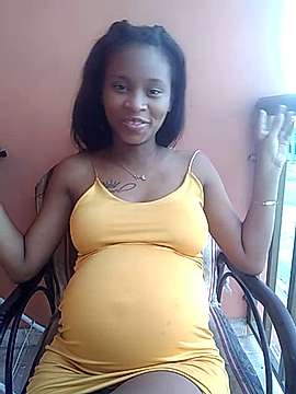 OnikaSmith nude on cam for live sex chat