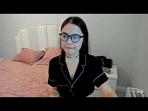 Or1ka nude on cam for live sex chat