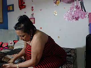 perlagirl nude on cam for live sex chat