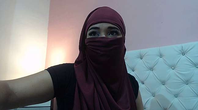 RANIA_LATIF nude on cam for live sex chat