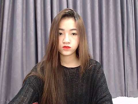 Roseskimmy nude on cam for live sex chat