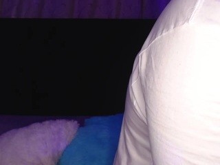 sporty-dark naked on Live Cam Sex Chat