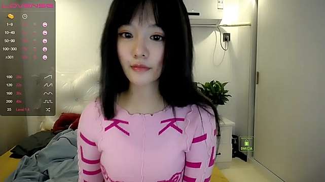 V_Liyna nude on cam for live sex chat