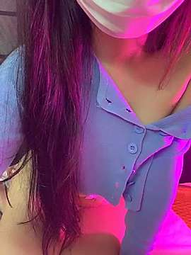 X-X-Xi nude on cam for live sex chat