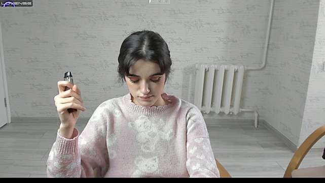 yourhokage nude on cam for live sex chat