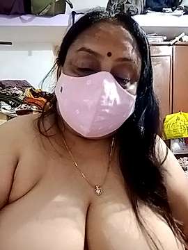 Yoursimmi nude on cam for live sex chat