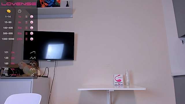 Aliss_Di nude on cam for live sex chat