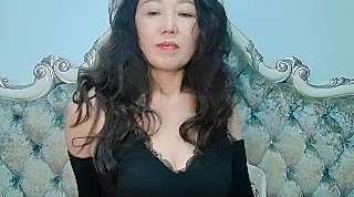 AmySun nude on cam for live sex chat