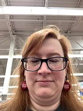 awakenedhotwife82 nude on cam for live sex chat