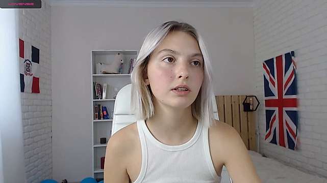 Bell_Rey nude on cam for live sex chat