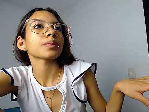 Betsy_Thonson nude on cam for live sex chat