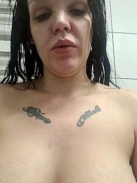 blowstarxxx nude on cam for live sex chat