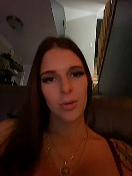 britannypeaks nude on cam for live sex chat